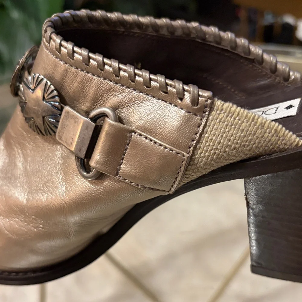 Donald J. Pliner Silver Leather Mules with Star Accents - Picture 9 of 9